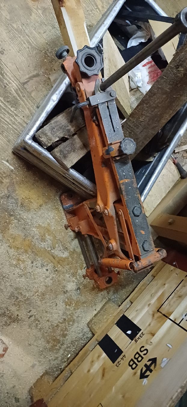Tutte le macchine: Tischkreissäge/Kehlmaschine combi – Usato da Beinwil SO venduto da Chuelifarm 1