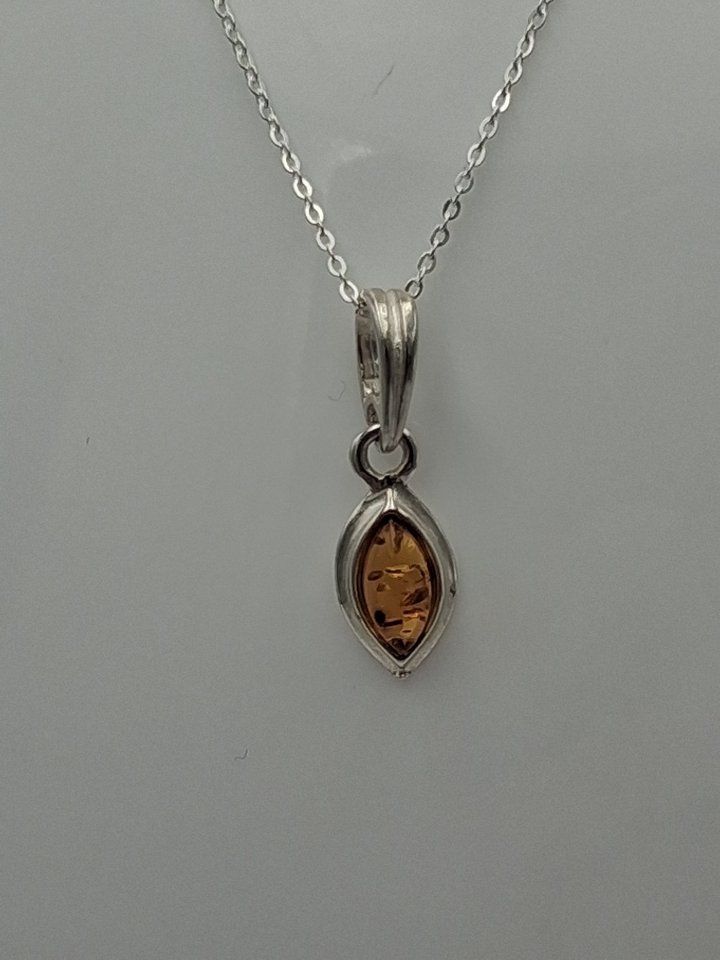 Ciondoli: Bernstein Anhänger 925 Silber brauner Bernstein Collier – Nuovo e nell'imballaggio originale da Heiligkreuzsteinach venduto da schmucktime 2