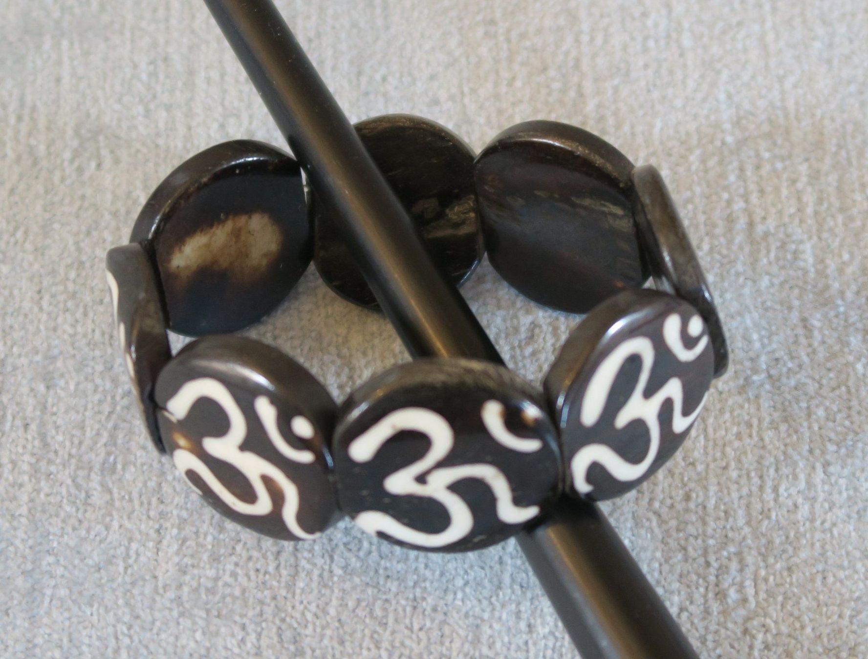 Bracciali & Braccialetti: Armband aus Horn – Usato da Brittnau venduto da marlenestone 1