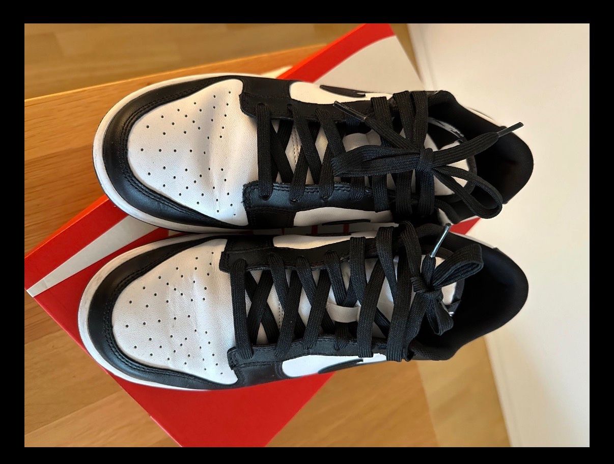 Nike Scarpe da uomo: Nike Dunk low retro black/white 42.5 – Usato da Basel venduto da Rouge. 7