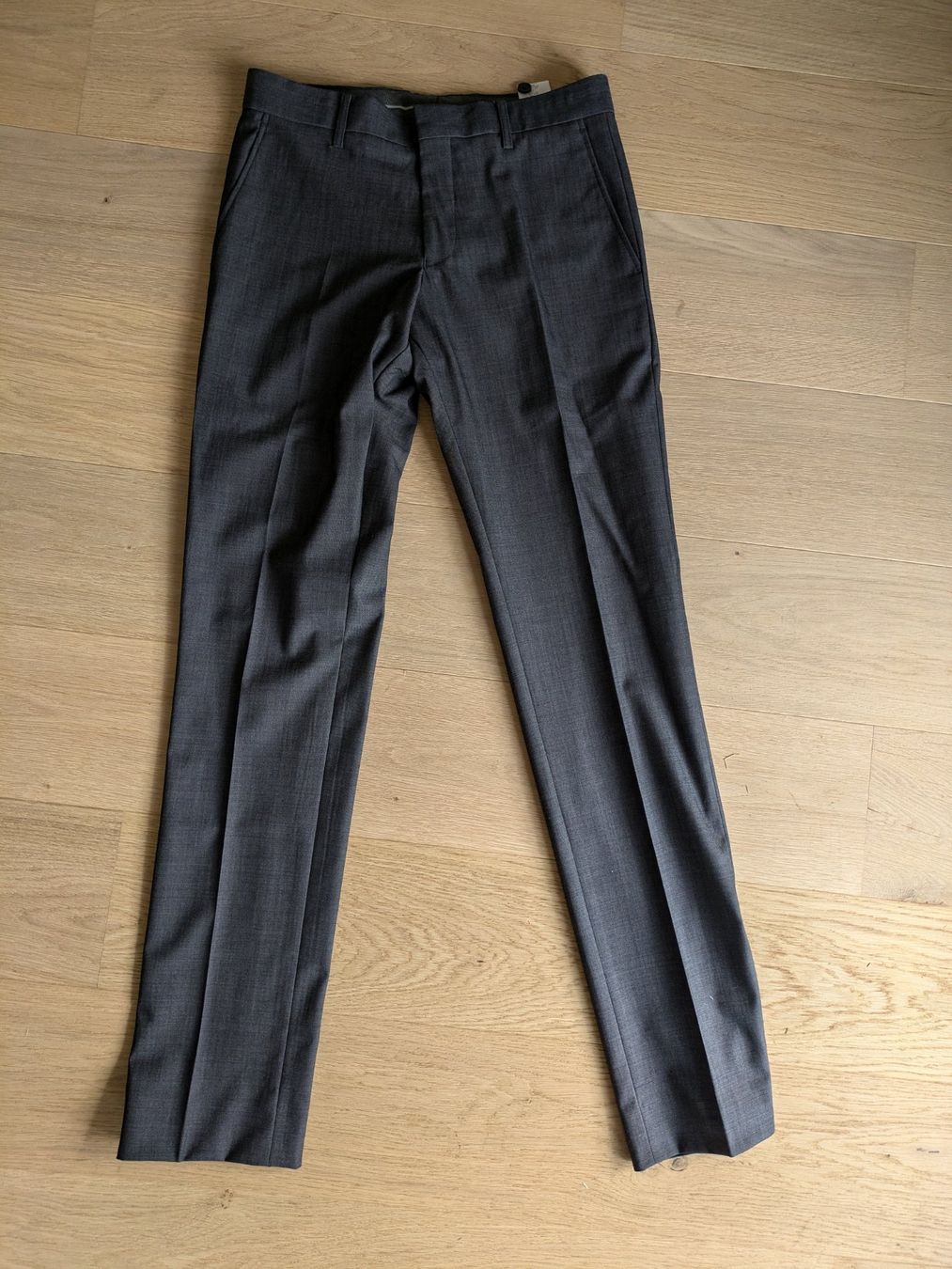 Costumes: Anzug mit Hemd, Grösse 44/46 – D'occasion à Ettingen par Gerbera99 2