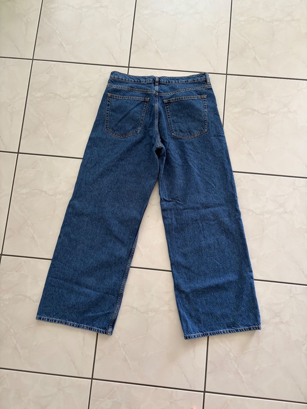 Arket Jeans: Arket Cloud Jeans – Usato da Hergiswil NW venduto da irinagraf 1