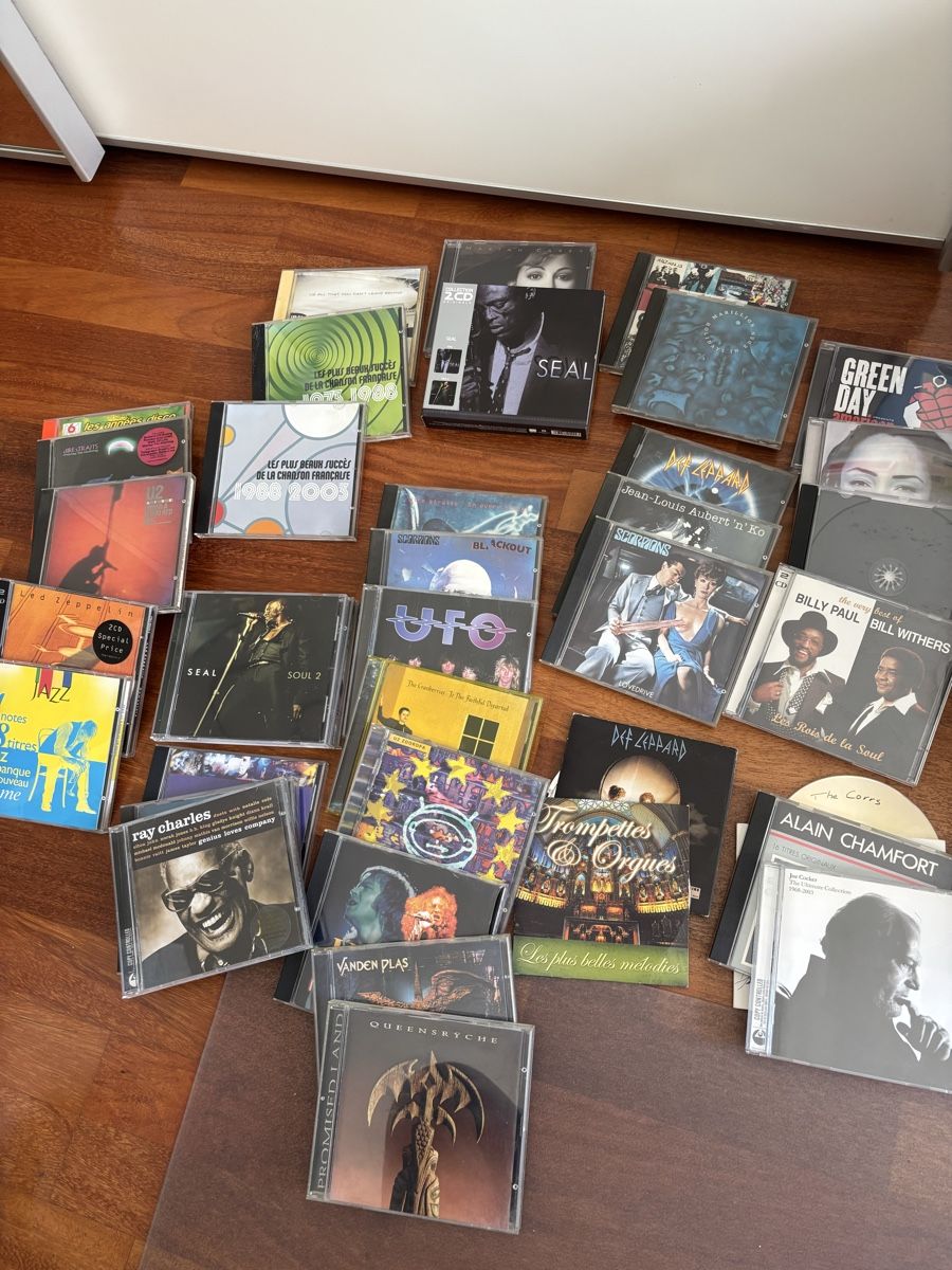 CD: Lot de DVD et CD – Usato da OBERENGSTRINGEN venduto da Lolo6316