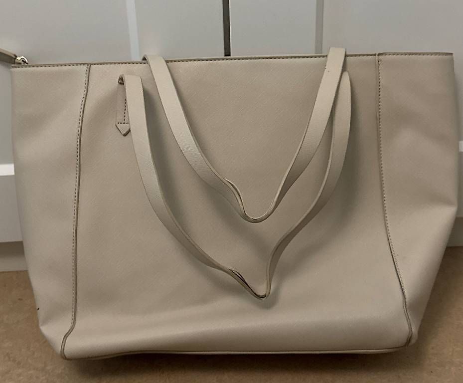 Borse da donna: Tasche Beige – Usato da Luzern venduto da _.Horizon._ 1