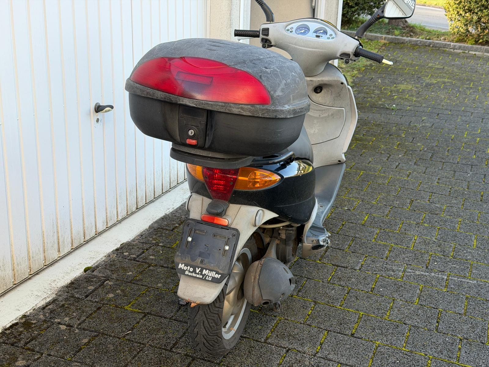 Piaggio Scooters: Piaggio Fly 125 – Gebraucht aus Meggen von leupimoto 3
