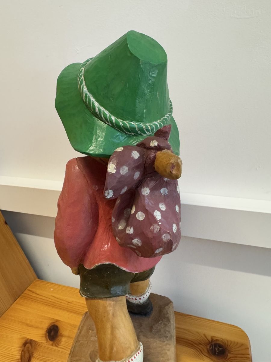 Skulpturen & Statuen: Holzschnitzerei Holz Figur Wanderjunge 43 cm Farbige – Gebraucht aus Morges von SevArt 2