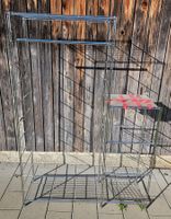 Stabiles Chrom-Metallregal mit Kleiderstange & Tablaren