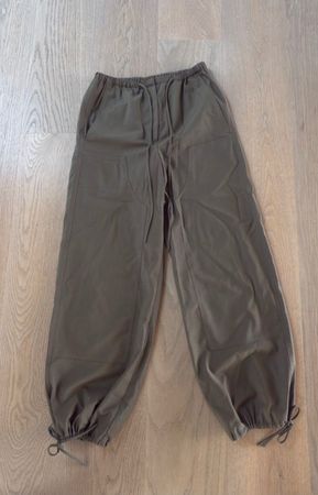Coole Sommerhose von Arket Gr. 34, neuwertig, bequem!