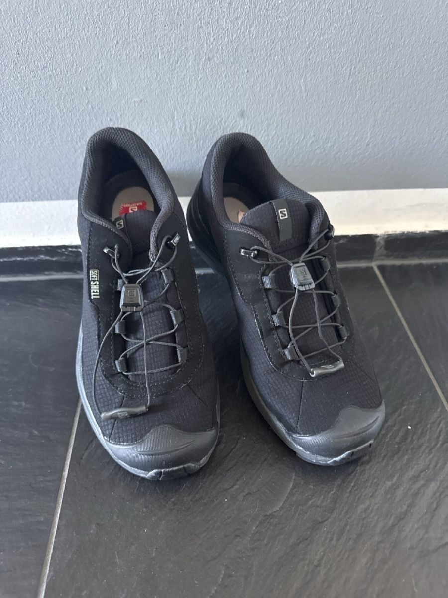 Salomon Scarpe da uomo: Salomon Softshell Schuhe Grösse 38.5 – Usato da Dänikon ZH venduto da snowfish26