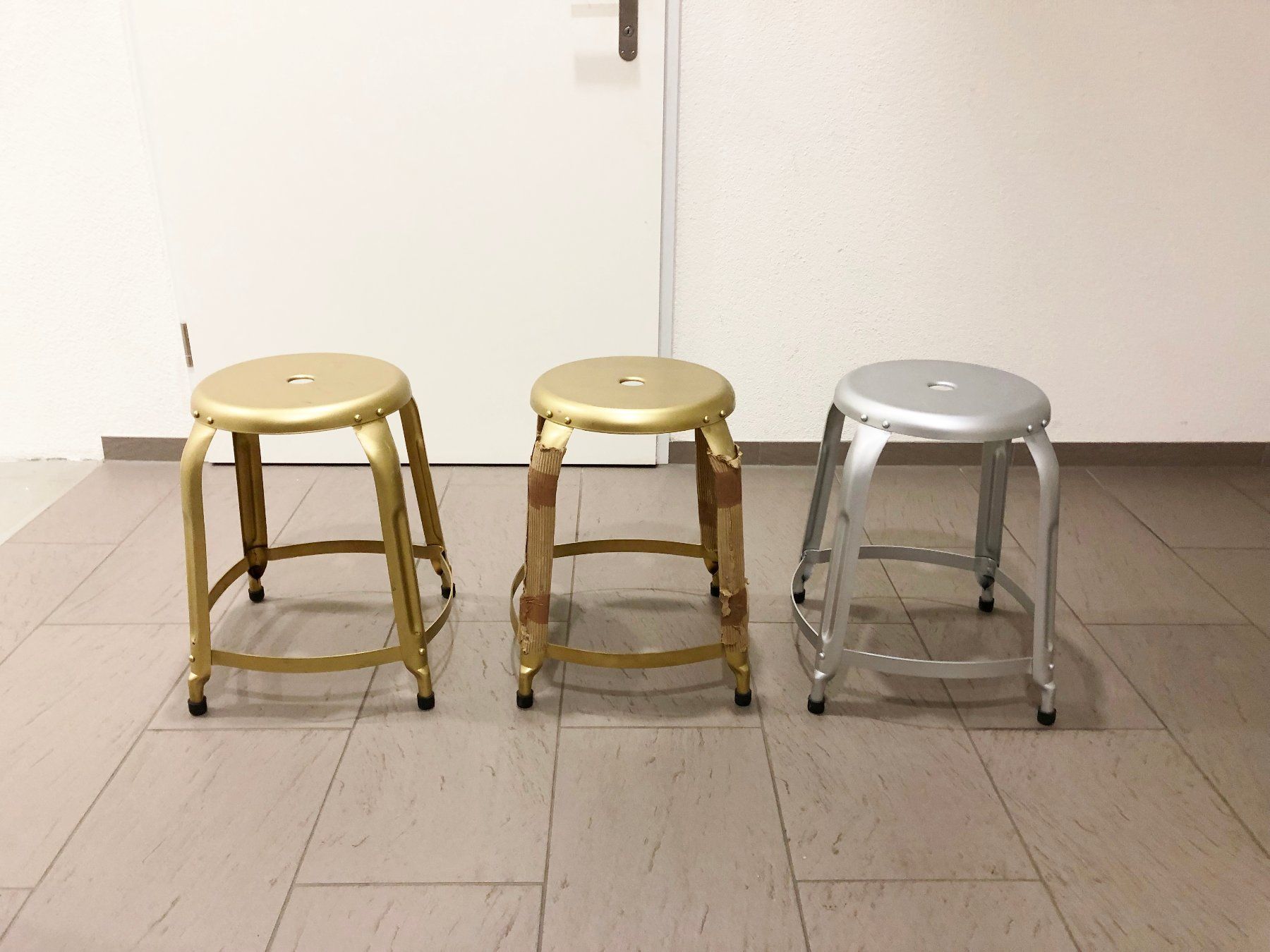 Interio Tabourets: Vintage Hocker von INTERIO - Preis pro Hocker – Neuf avec emballage d'origine à Glattbrugg par Ariel012 2
