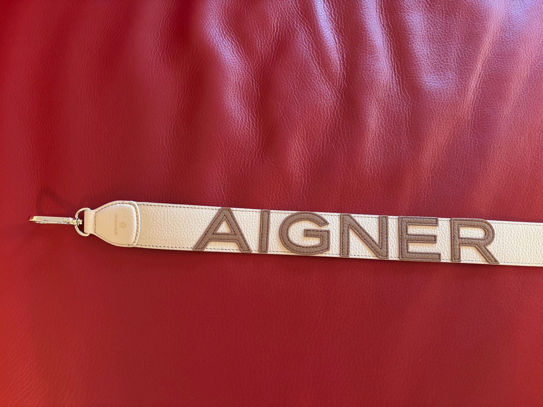 Altro in  Abbigliamento & Accessori: Leder-Schultergurt von Aigner – Nuovo (secondo la descrizione) da luzern venduto da Gipsy201 1