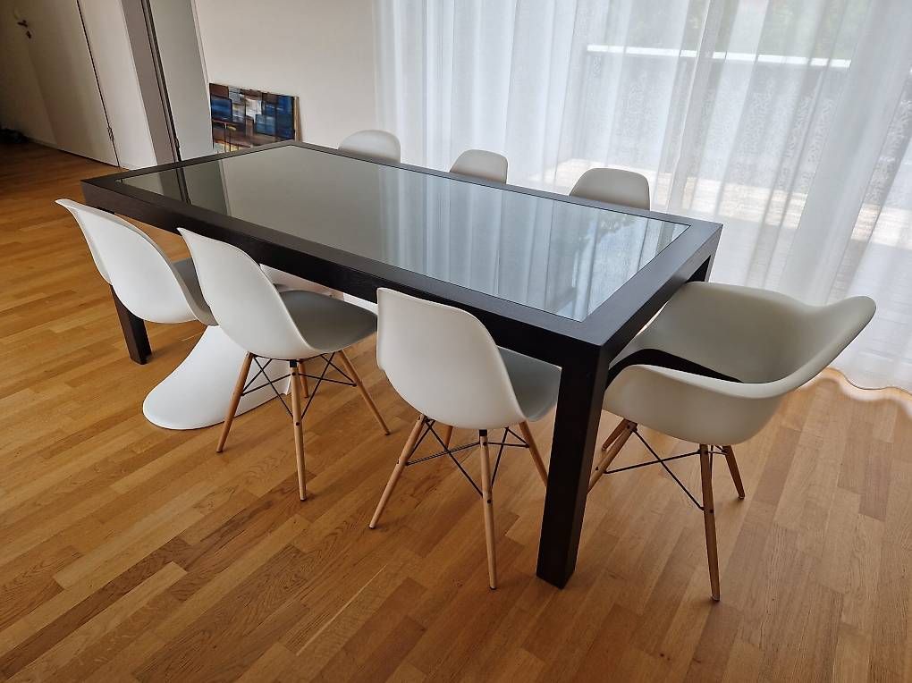Pfister Tavoli: Schöner Esstisch aus Holz mit Glasplatte – Usato da Dietlikon venduto da mar_n8nk