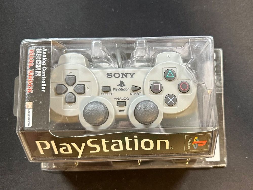 PlayStation Controller SCPH-1200 – Neu und Versiegelt (Neu und ...