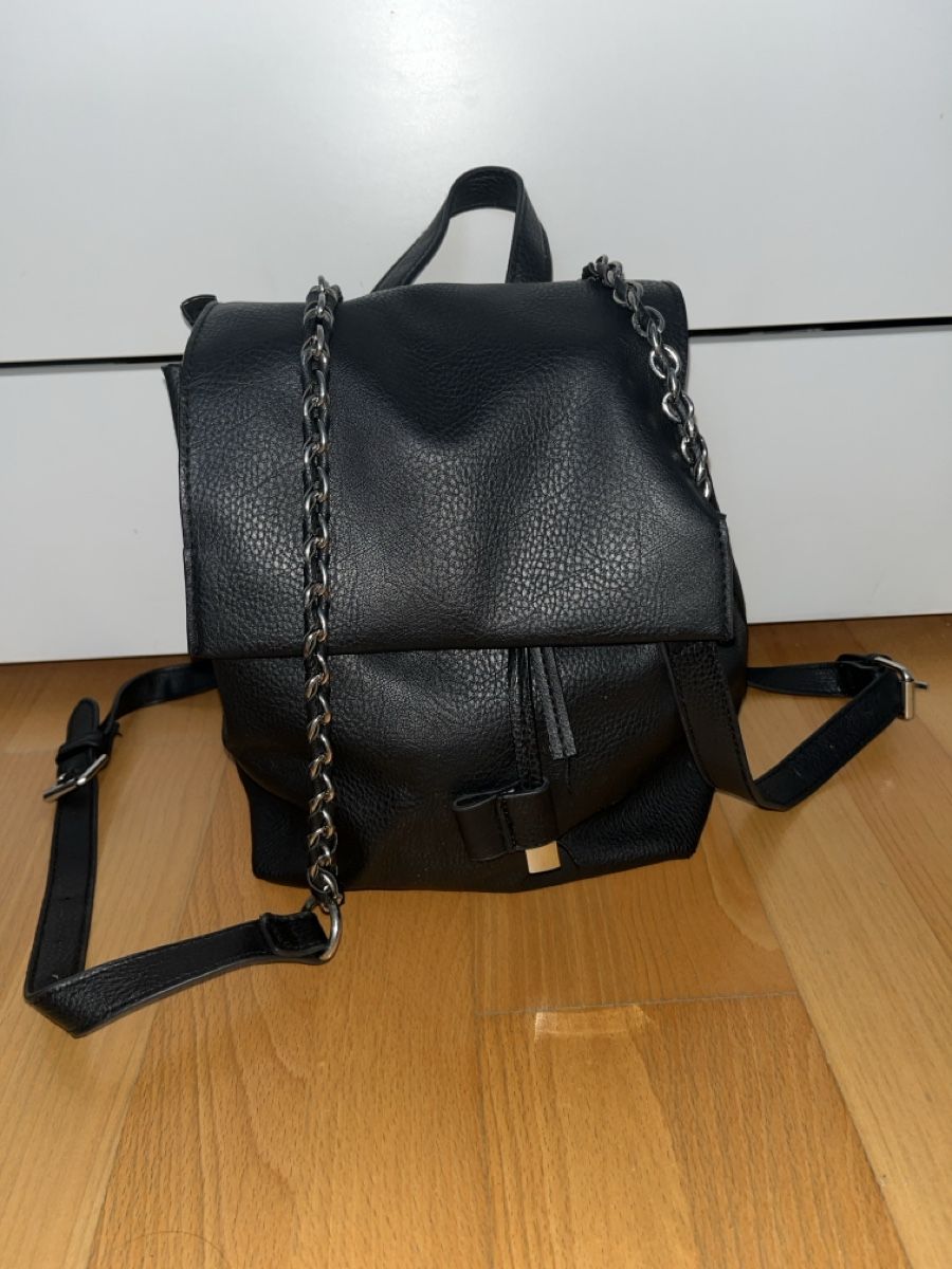 Zaini: Schwarzer eleganter Rucksack – Usato da Schaffhausen venduto da Gavran02