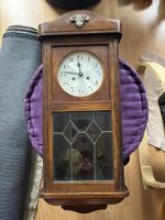 Alte Wanduhr mit Pendel, Vintage Look