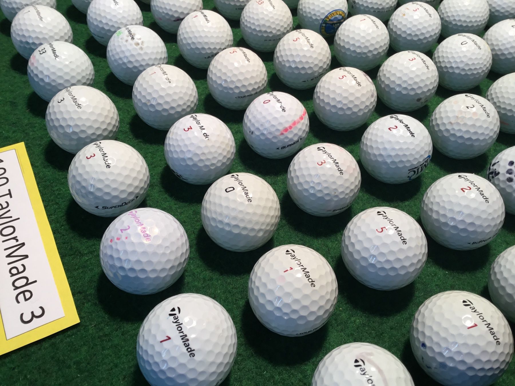 Taylor Made Palloni: 100 Golfbälle Taylor Made (mittel) – Usato da Bergdietikon venduto da shimano4 2