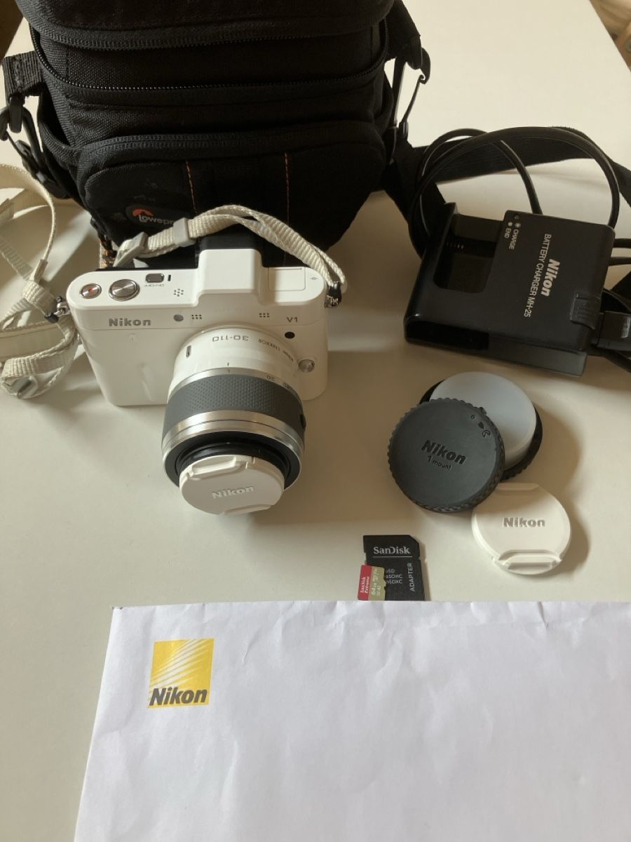 Nikon Kamera: Nikon 1 V1 Kamera – Gebraucht aus Biembach von Aurora._