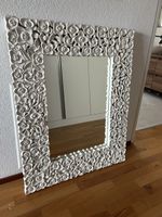 Globus Spiegel mit weissem Blumenholzrahmen Shabby Chic
