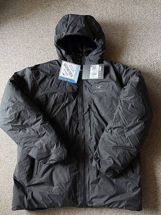 Arcteryx Giacche: Arcteryx Alpha down Parka – Nuovo (secondo la descrizione) da Flims Waldhaus venduto da flo_sth6 1