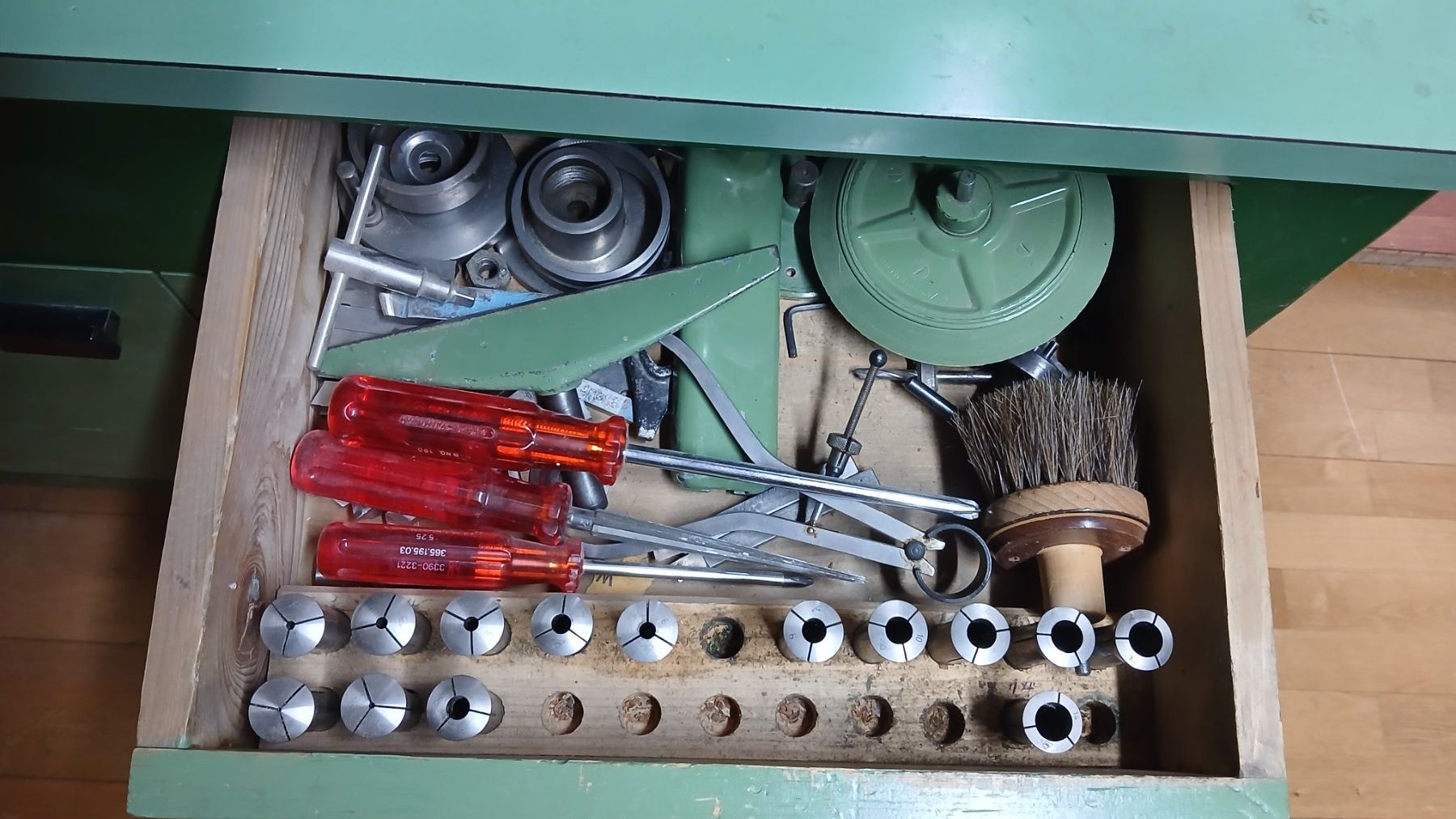 Lesto Toutes les machines: Drehbank Lesto – D'occasion à Udligenswil par Quarz2002 5