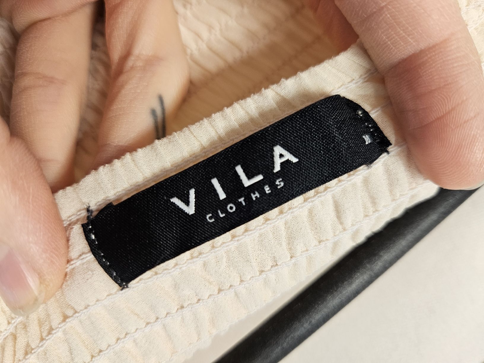 Vila Kleider: Festliches Boho Cocktailkleid Vila Gr. M – Gebraucht aus Zürich von ColdCoffee 4