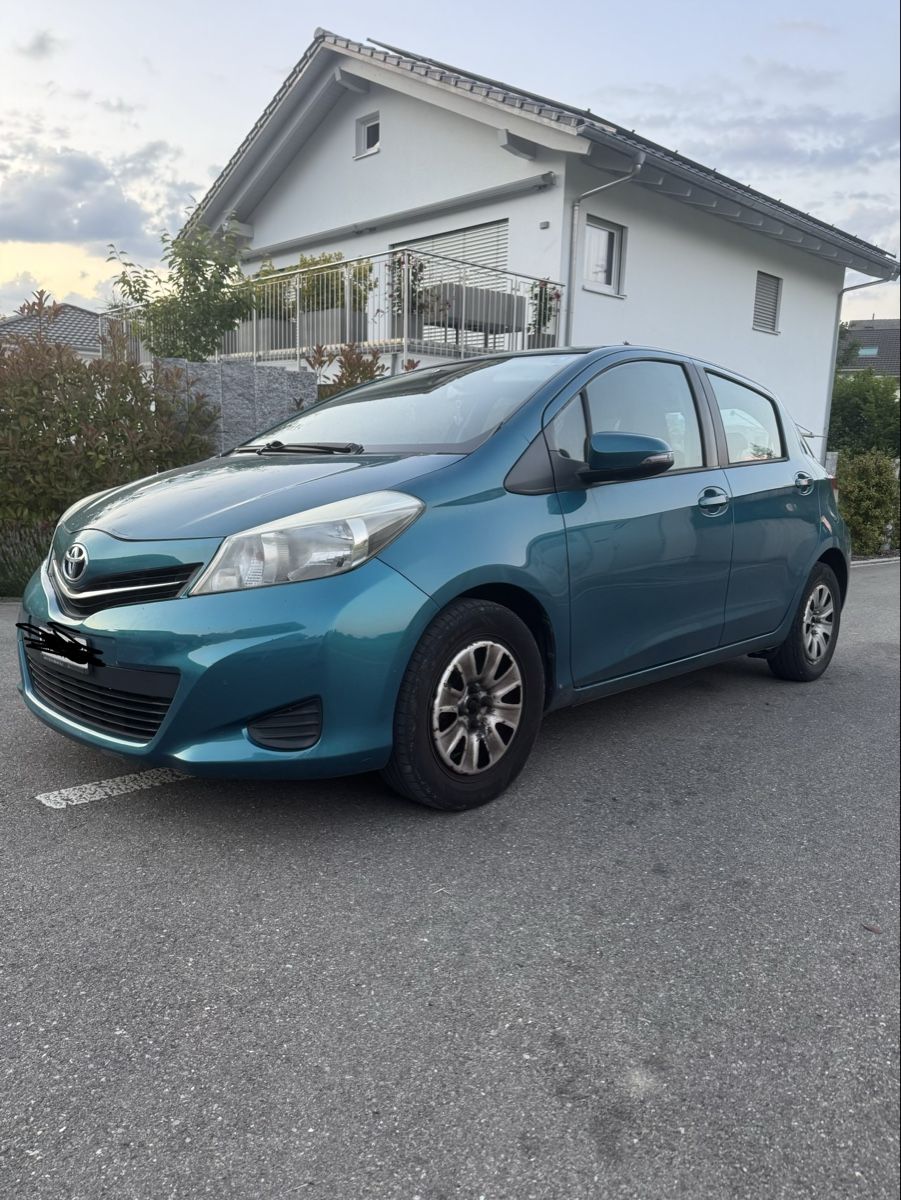 Toyota Automobili: Toyota yaris  – Usato da Villmergen venduto da hak_6ybf 1