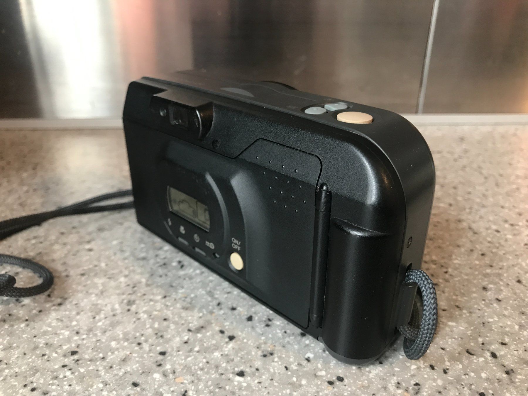 Canon Fotocamera: Canon Prima Zoom Mini – Difettoso da Petit Lancy venduto da gil_hr6v 4
