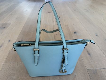 Mintgrüne Handtasche, neuwertig, ideal für den Frühling!