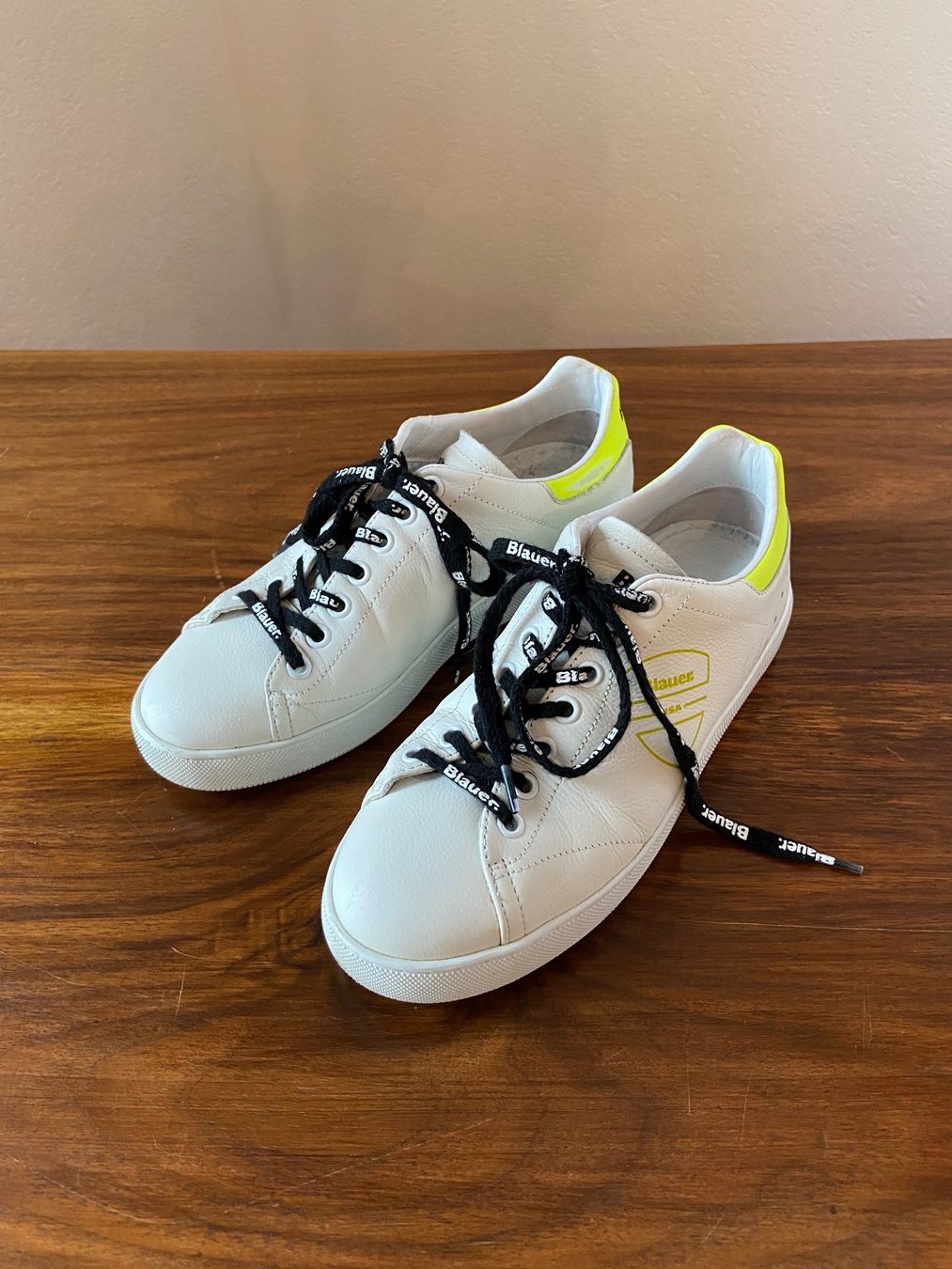 Chaussures femmes: BLAUER USA Sneakers (Grösse 36) – D'occasion à Thalwil par peonia88