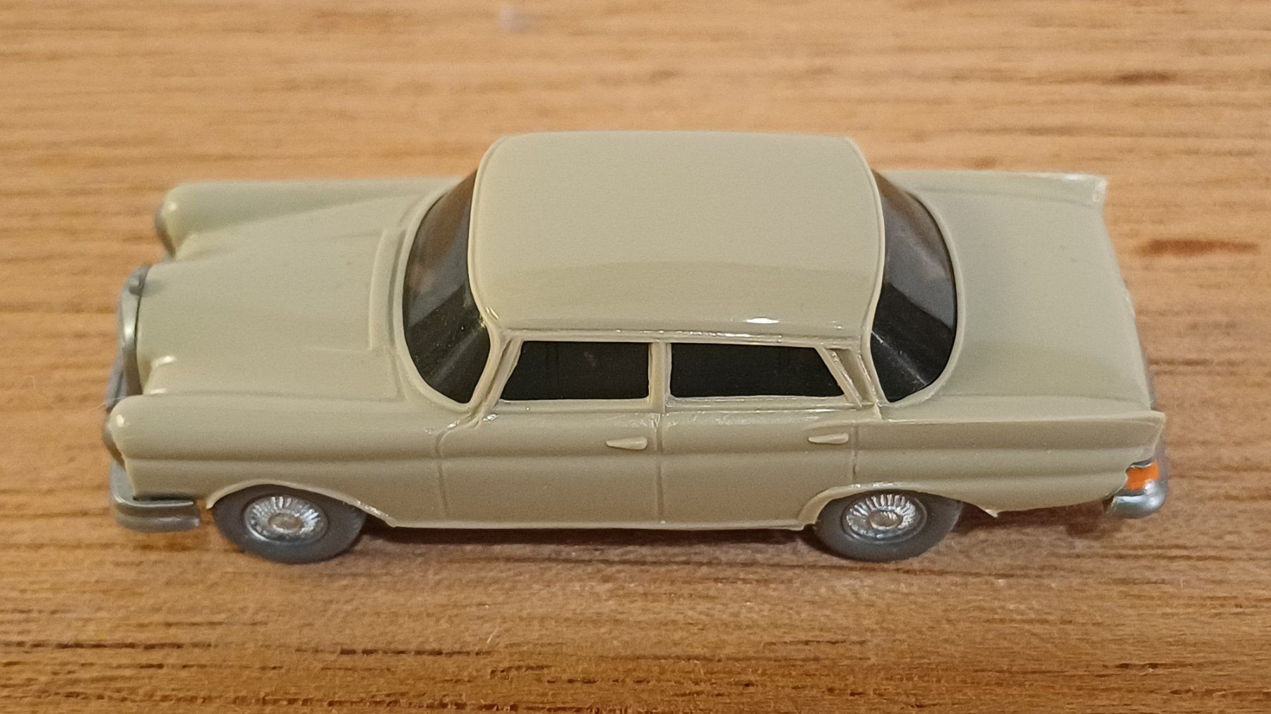 Wiking Modellautos: Mercedes 220 S von Wiking – Gebraucht aus Uznach von Katinka83 8