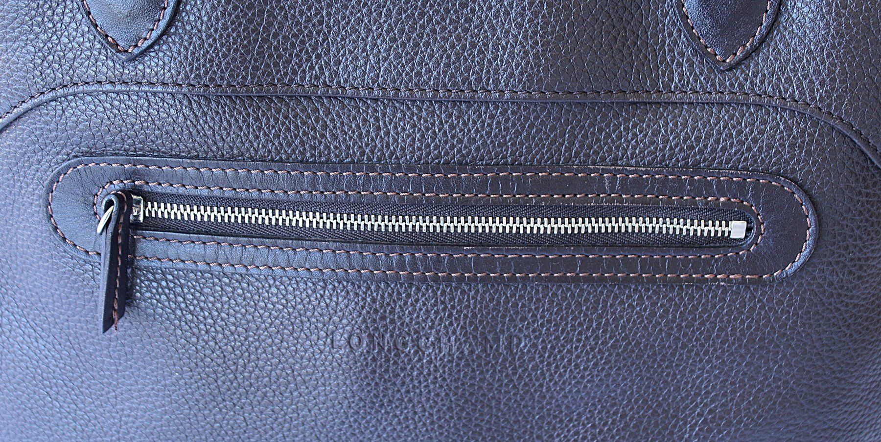 Longchamp Taschen für Damen: Vintage dunkelbraune Longchamp Paris Ledertasche – Gebraucht aus Zürich von Auctionata 2
