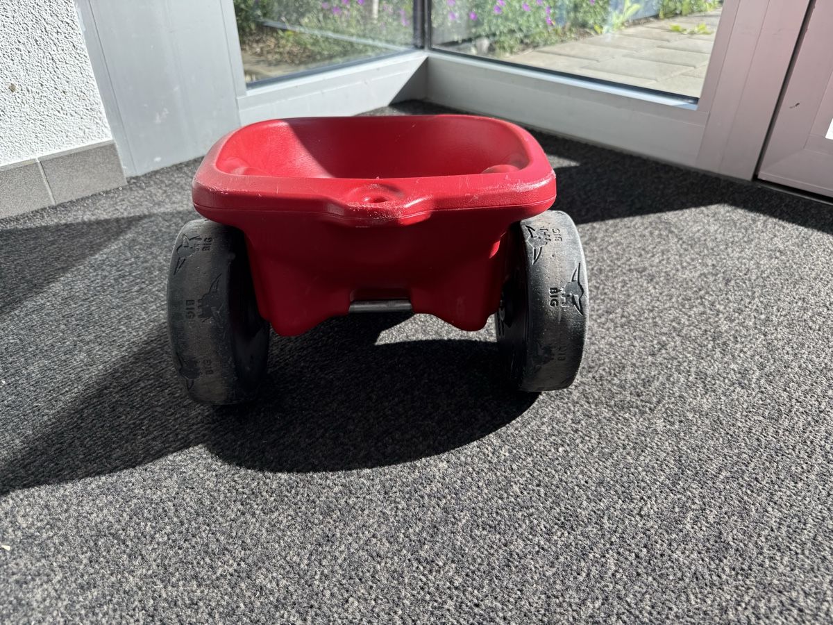 Big Fahrzeuge für Kinder: BIG Bobby Car Neo – Gebraucht aus Ostermundigen von OIAMM 1