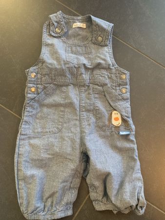 Milou Jeans Latzhose Gr. 68 mit Hund Applikation Top