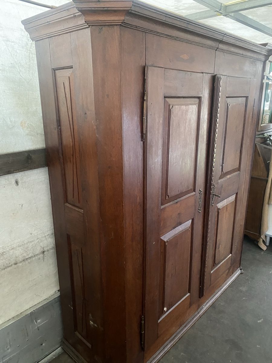 Armadi: Antiker Eichenschrank Massiv Vintage – Usato da Seewen SZ venduto da shaky01 1