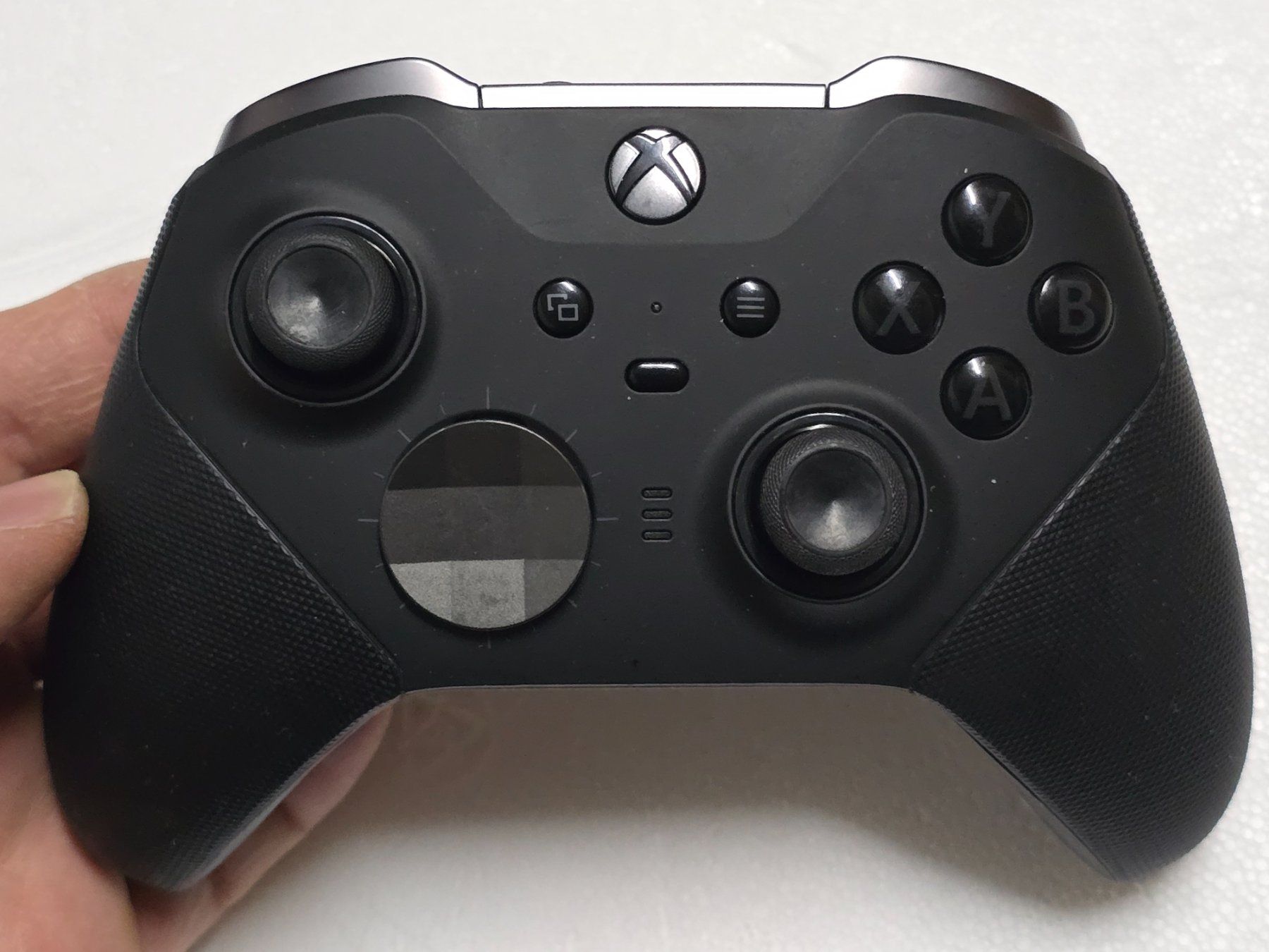 Microsoft Manettes: Xbox Elite 2 Wireless Controller Series 2 – D'occasion à Basel par Zait
