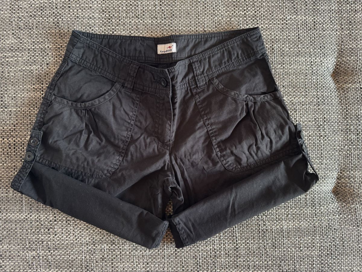 Hosen: KangaROOS Shorts Grösse 36 schwarz – Gebraucht aus Gommiswald von Aloha.Spirit 1