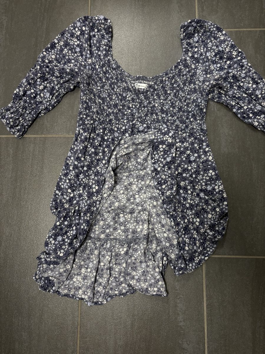 Hollister Vestiti: Hollister Freizeitkleid M – Usato da Rümlang venduto da svent 6