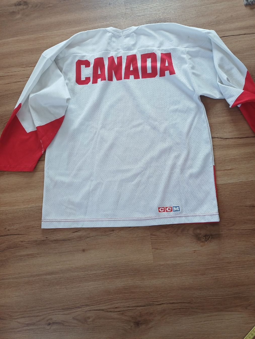 Ccm Canottiere & Pantaloni: CCM Hockey Trikot Canada Grösse M  – Usato da Därligen venduto da Musle73 4