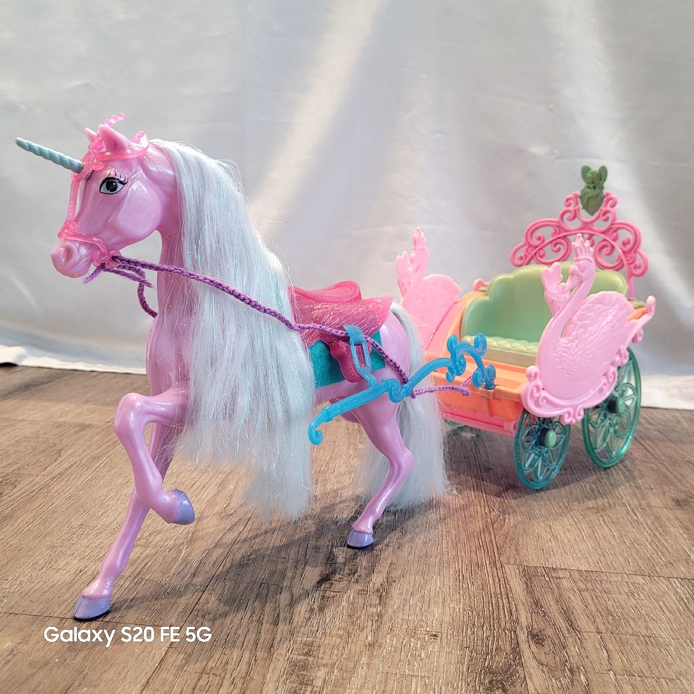 Giocattoli: Barbie Pferd Schwanensee Einhorn und Kutsche – Usato da Niederbuchsiten venduto da klengyel