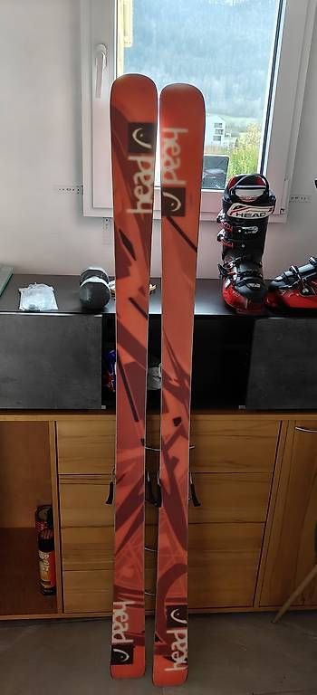Skis: Ski Head – D'occasion à Vallorbe par SwissFenyx 1