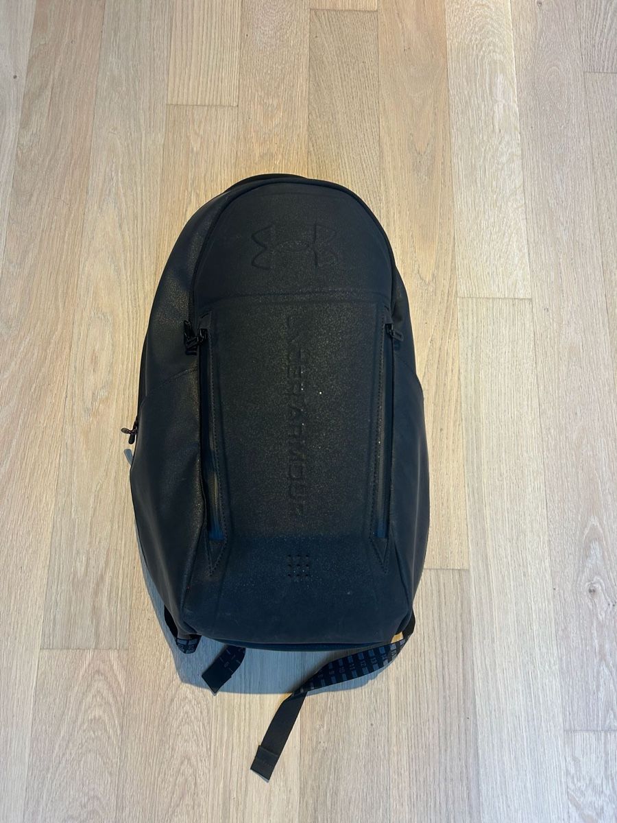 Under Armour Sacs à dos: Under Armour backpack No weight model  – D'occasion à Blonay par herrhama 5
