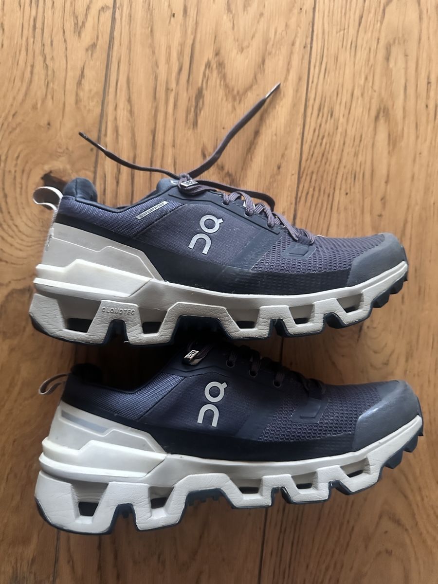 Herrenschuhe: On Cloud Waterproof Herren Laufschuhe, gr 38 – Gebraucht aus Basel von boo_dc8c 1