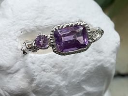 Feiner Silberring mit Amethyst, Gr. 54.5