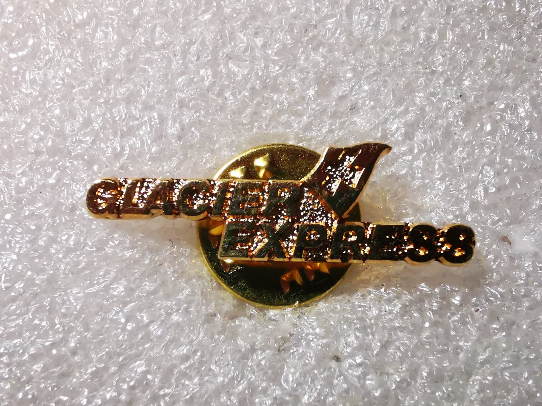 Plaketten & Abzeichen: Ansteckpin 10: Glacier Express – Gebraucht aus Oppligen von Pin-Fall-Shop