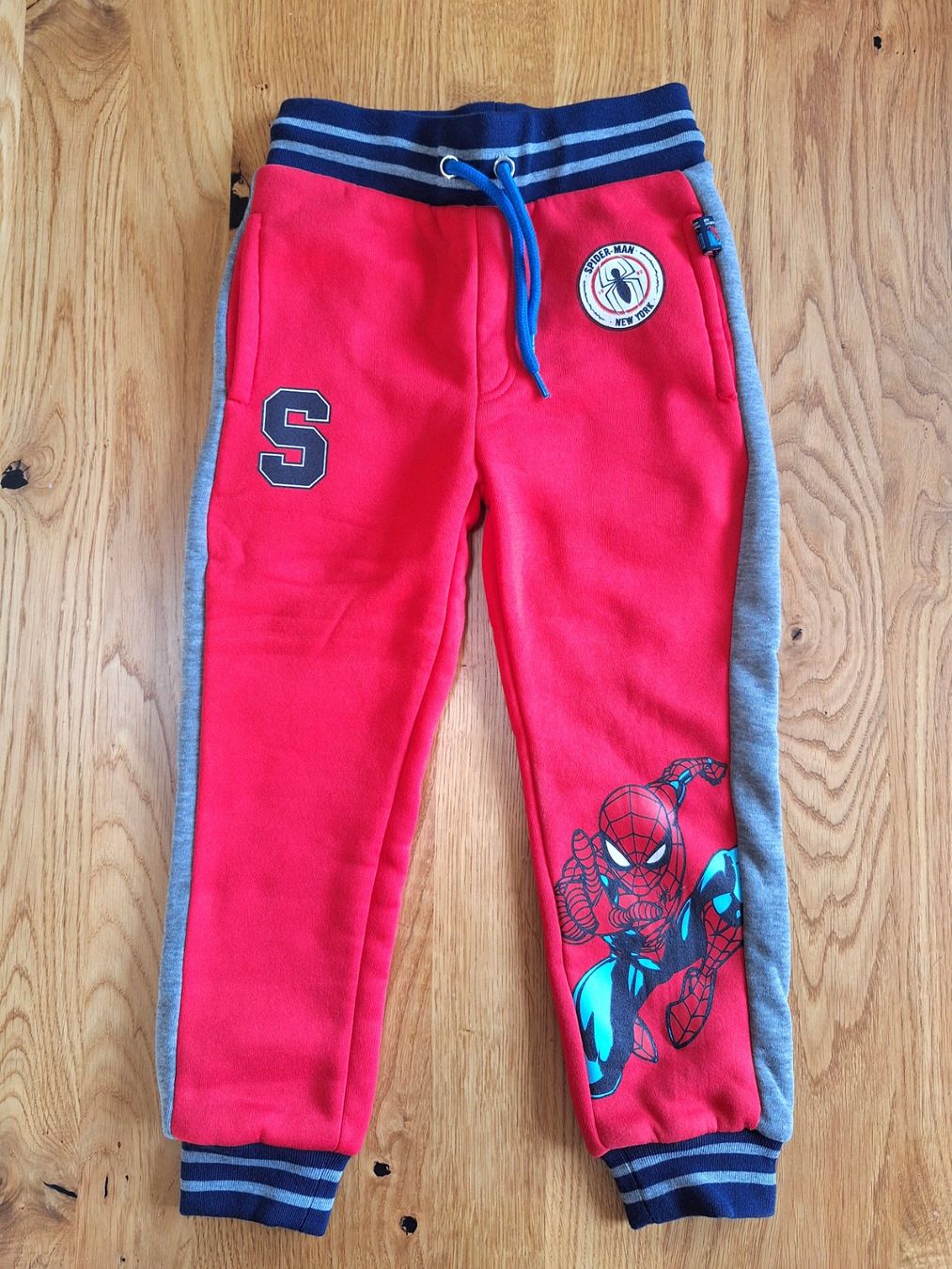 Spyder Anzüge: Spider-Man Trainingsanzug rot blau – Gebraucht aus Muri b. Bern von smt_hqn7 4