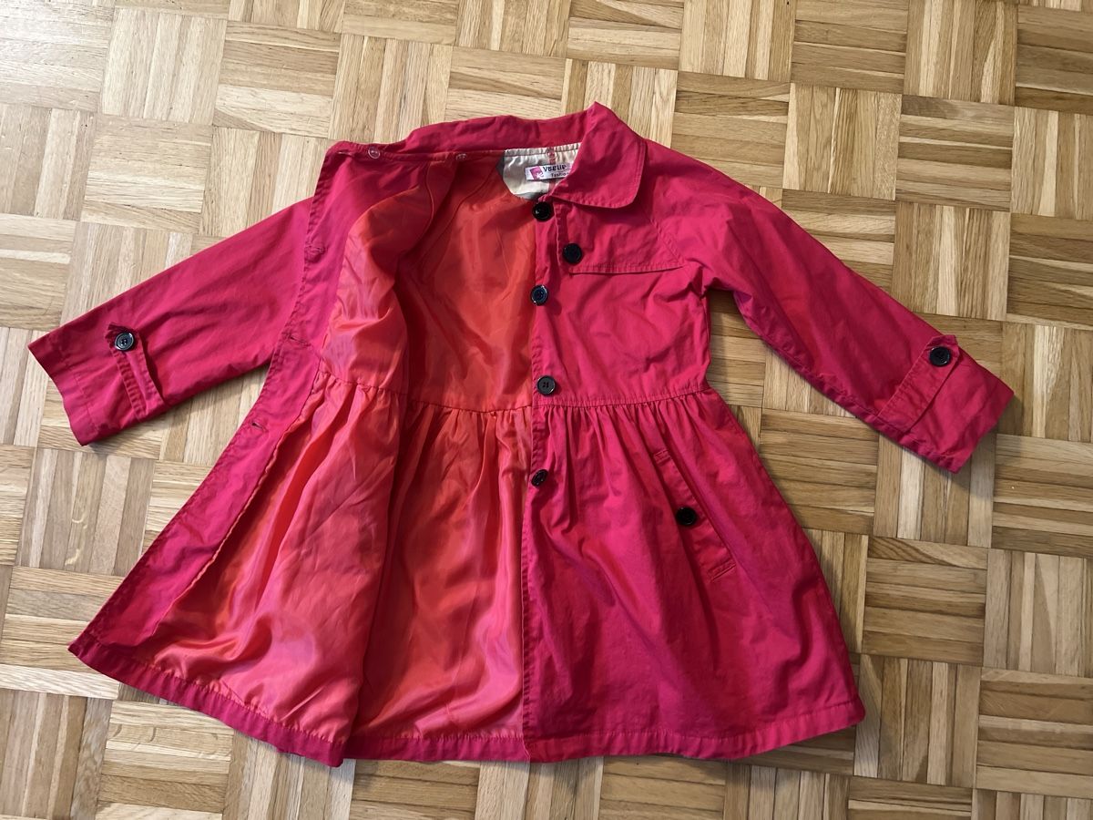 Jacken & Mäntel: roter dünner Sommer-Mantel, Gr. 128 – Gebraucht aus Zuchwil von Commander0 2
