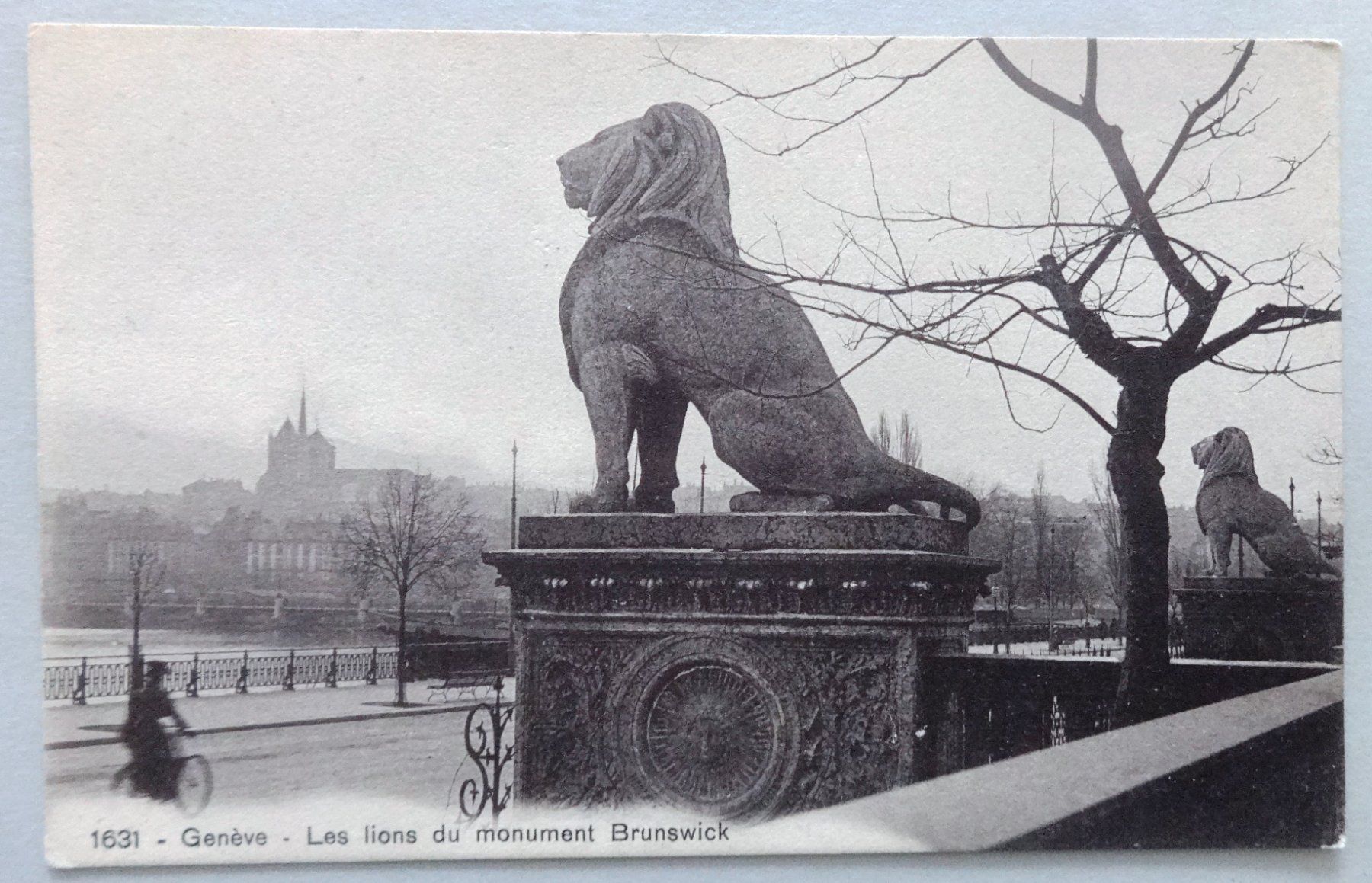 Cartoline postali: Genève - Les lions du monument Brunswick – Usato da Fétigny venduto da Billy2miny