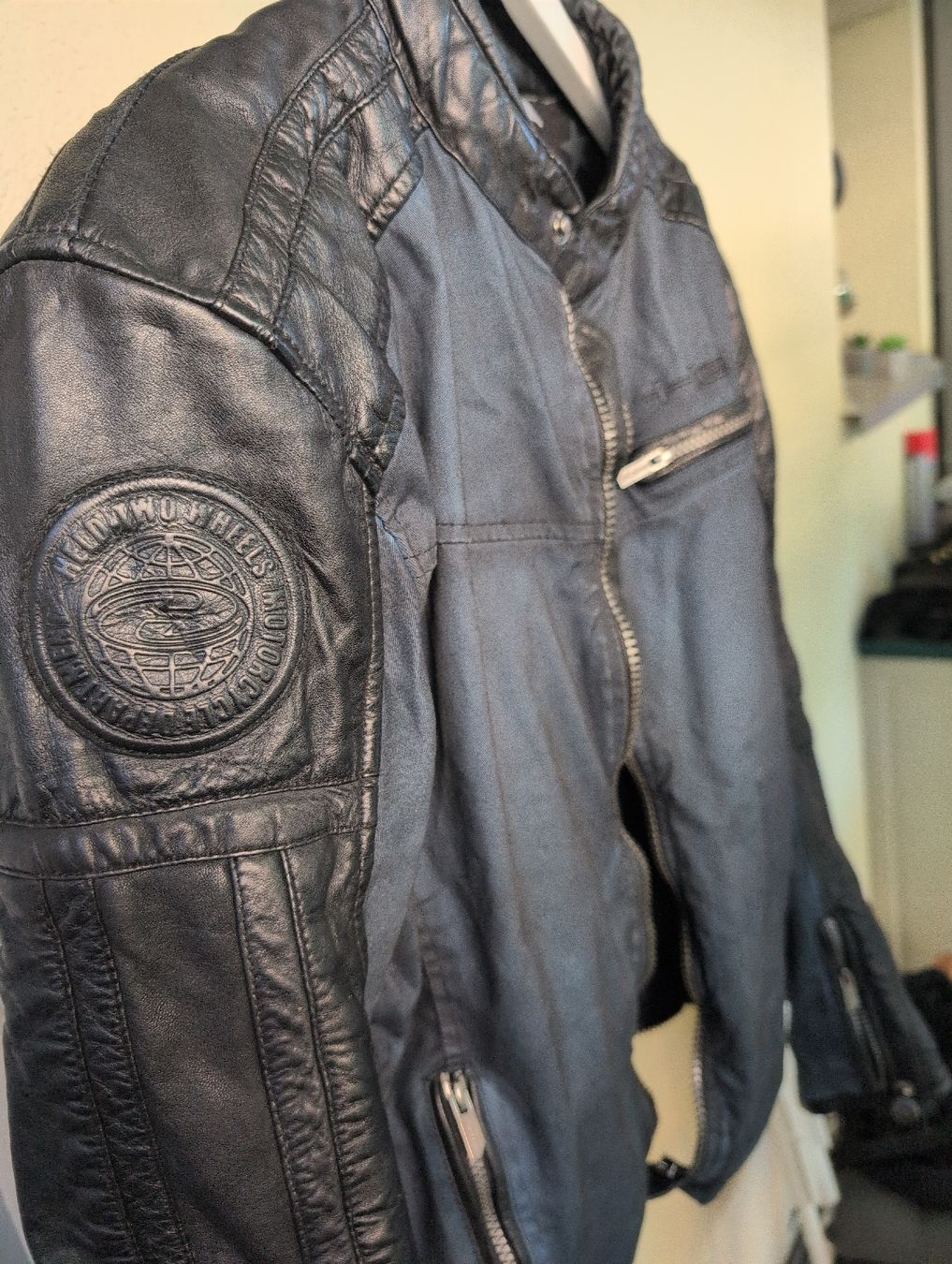 Held Vestes: Top Held Lederjacke Gr. M, Motorrad Jacke, mit protektoren – D'occasion à Zürich par Jannkee 1