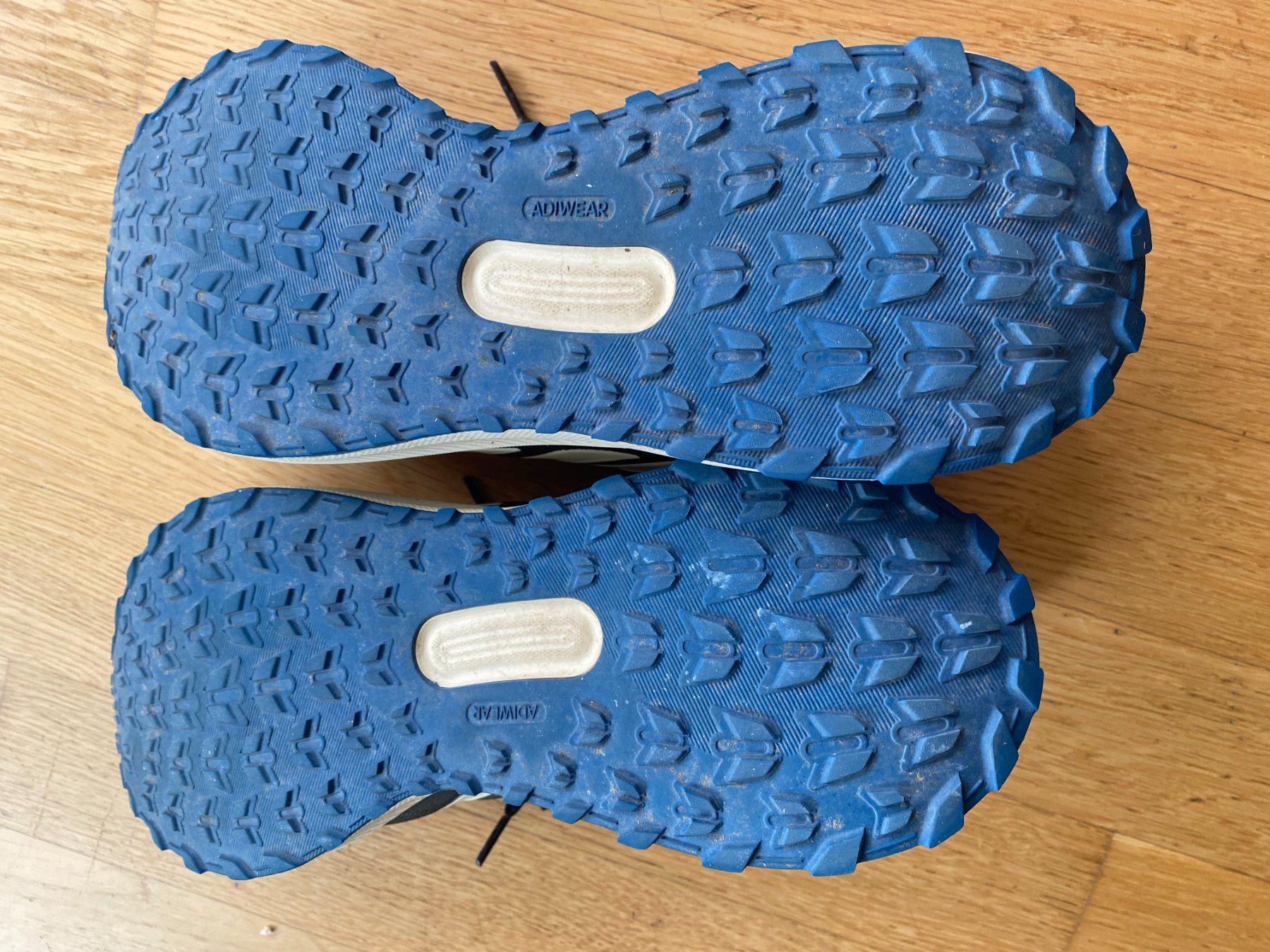 Herrenschuhe: Adidas Sneaker Grösse 44 – Gebraucht aus Zürich von GueBi2009 3