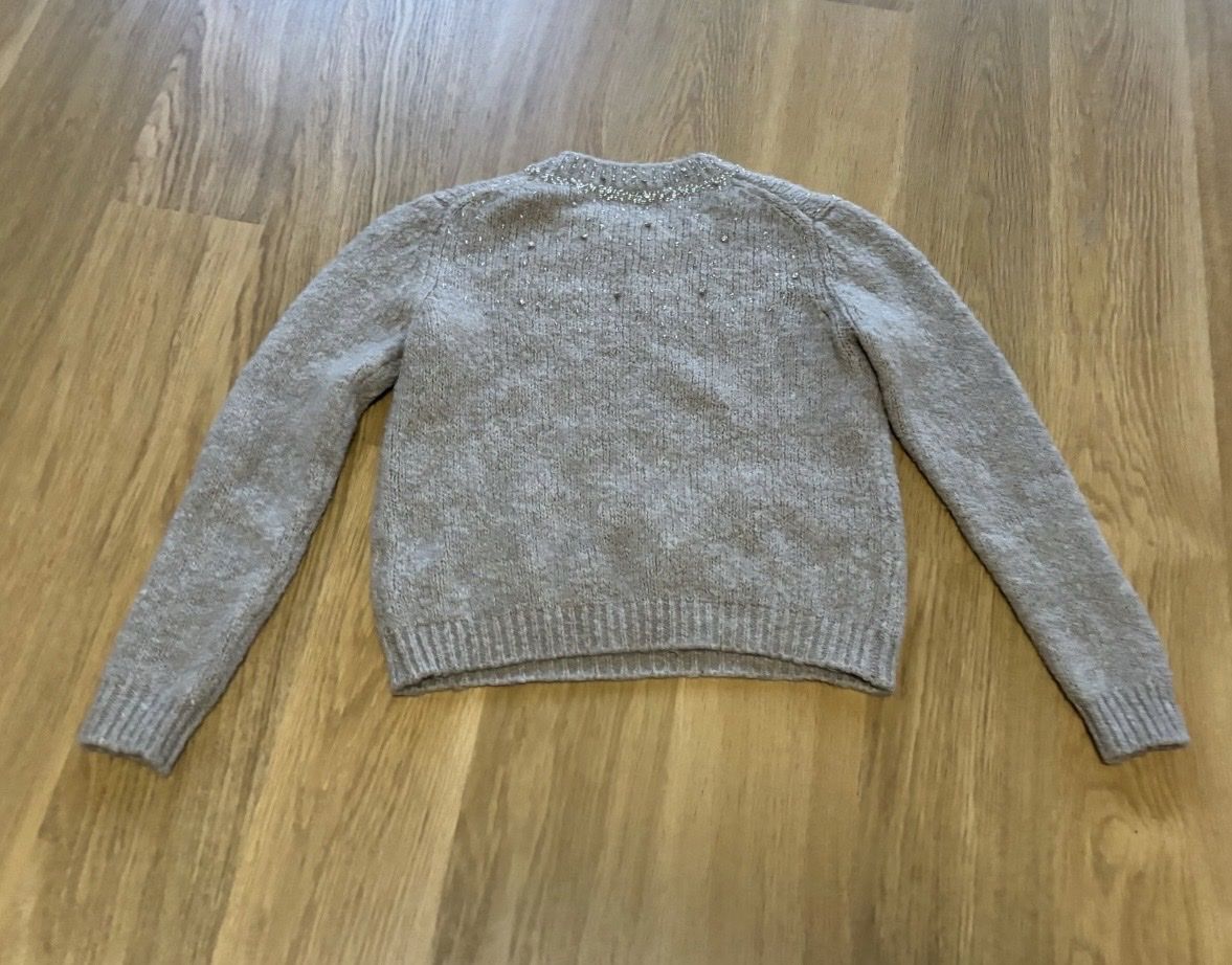 Zara Maglioni & Felpe: Zara Knit Pullover mit Schmucksteinen – Usato da Baden venduto da Tiffany6878 6